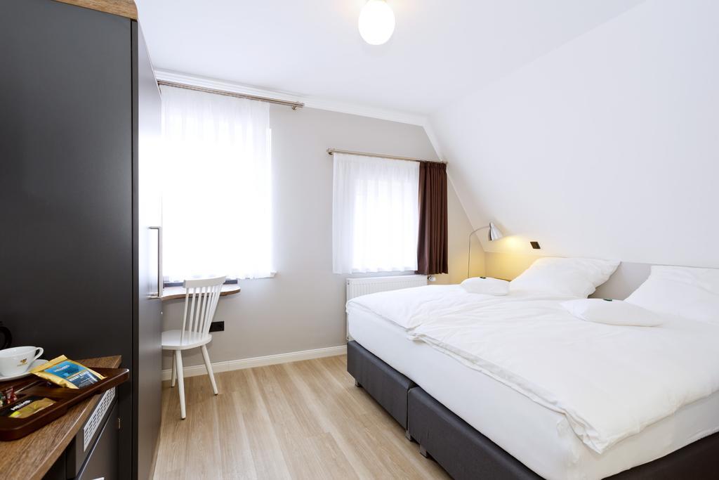 Logierhaus Rheintoreins レース 部屋 写真